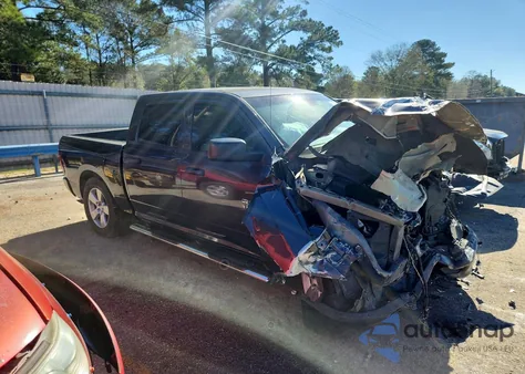 2015 Ram 1500 St z USA, uszkodzony, nr VIN 1C6RR6KG7FS645906